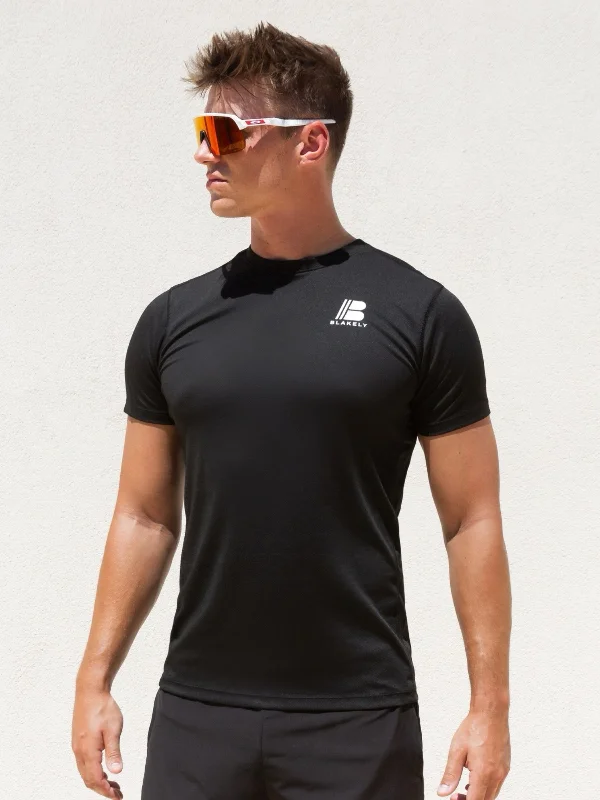 Men's short-sleeve casual everyday top-Apex T-Shirt - Black