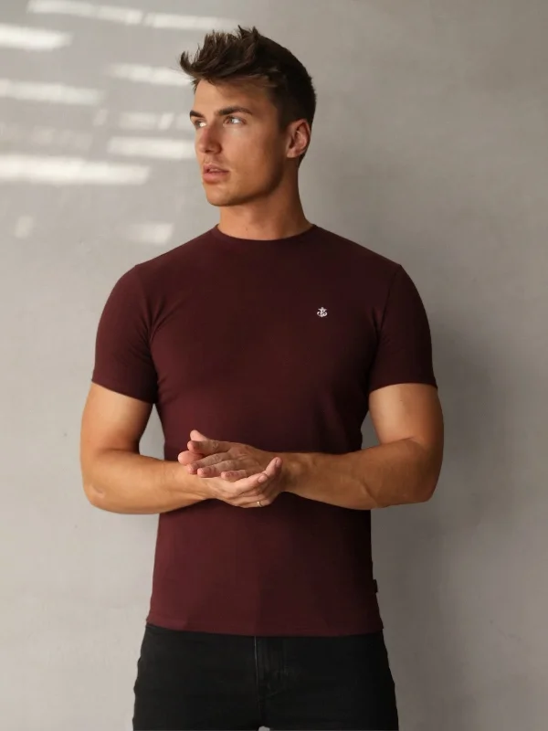 Men's short-sleeve relaxed graphic shirt-Livorno T-Shirt - Burgundy