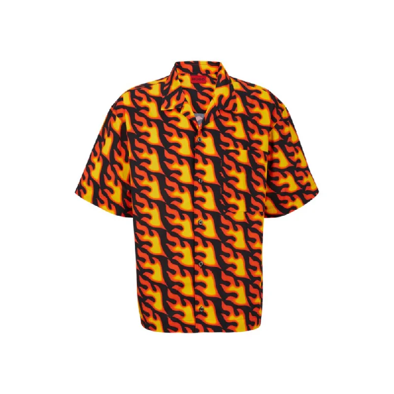 Men's bold patterned shirt-Oversize-fit short-sleeved shirt in seasonal print